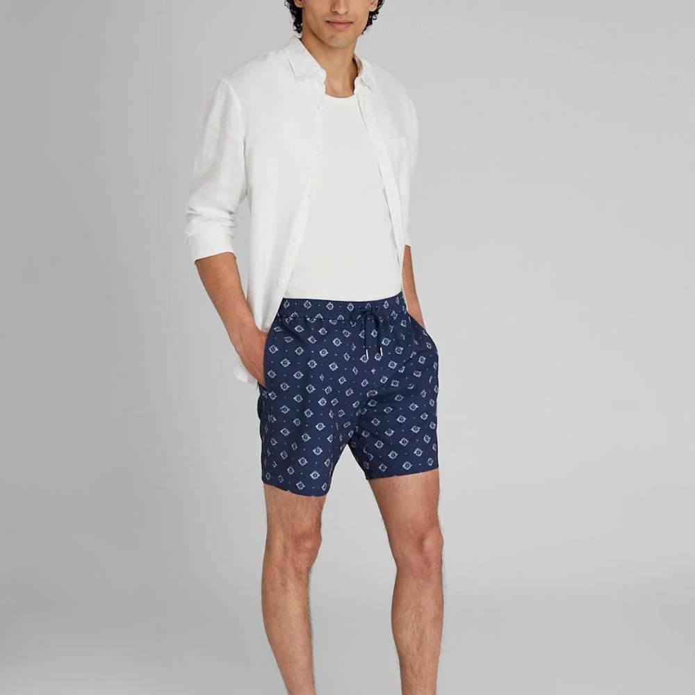 Bo Swim Medallion-Print 6.9” Swim Trunk - Brand New - NEVER WORN - Navy Print